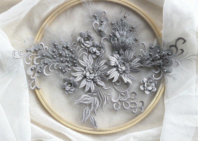 Dentelle Tissu Fleur Perles Strass Col En V Brodé Robe Appliques Maille Coudre Patch Pour Mariage Décoration Robe Bricolage