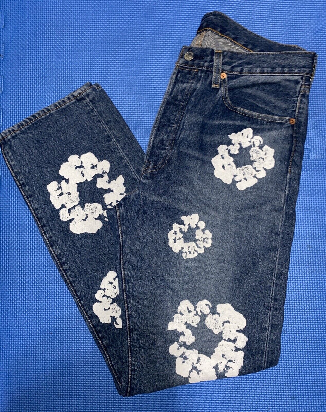 DENIM TEARS X LEVIS Cotton Wreath Dark Wash Jeans eBay