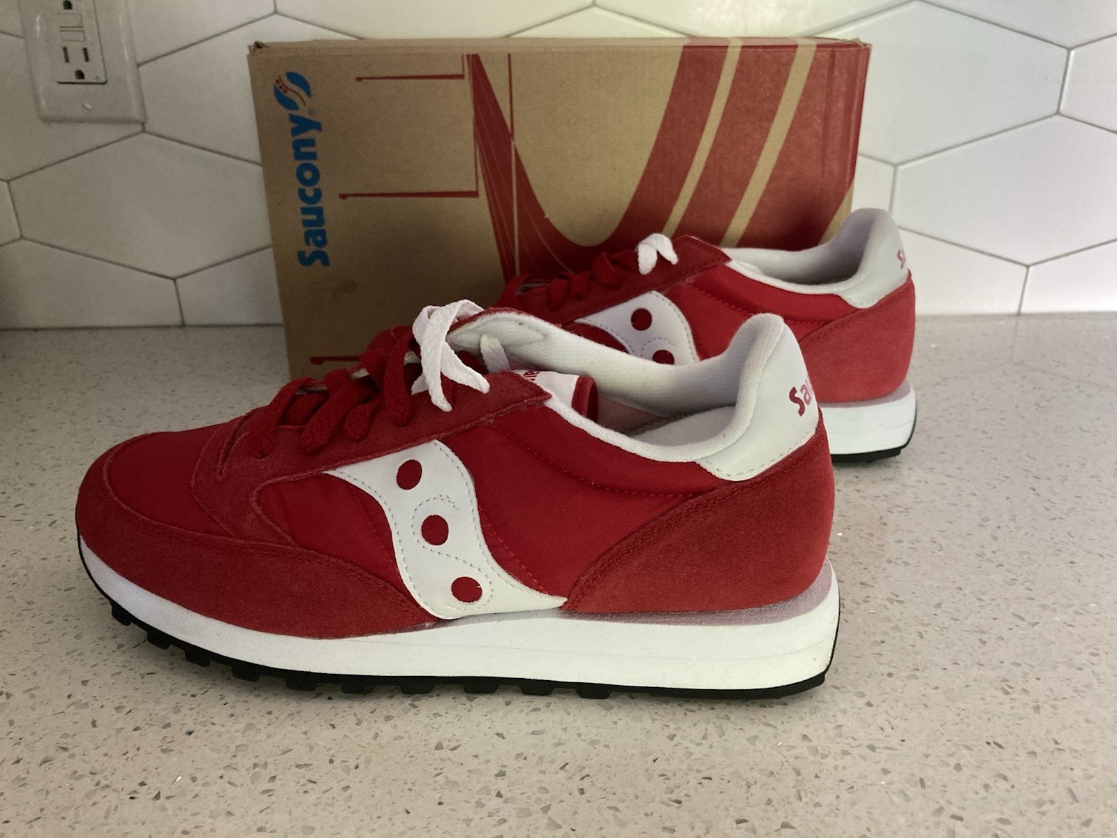 Size 9.5 Saucony Jazz Women's Athletic Shoes Sneaker Red White Lace Up 1044-151  thumbnail 5