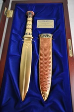 Authentic 1989 Franklin Mint Egyptian King Tutankhamun 24k Plated Golden Dagger