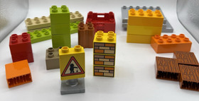 LEGO 3297 DUPLO: Bob The Builder: Scoop Lofty at the Building Yard extras too