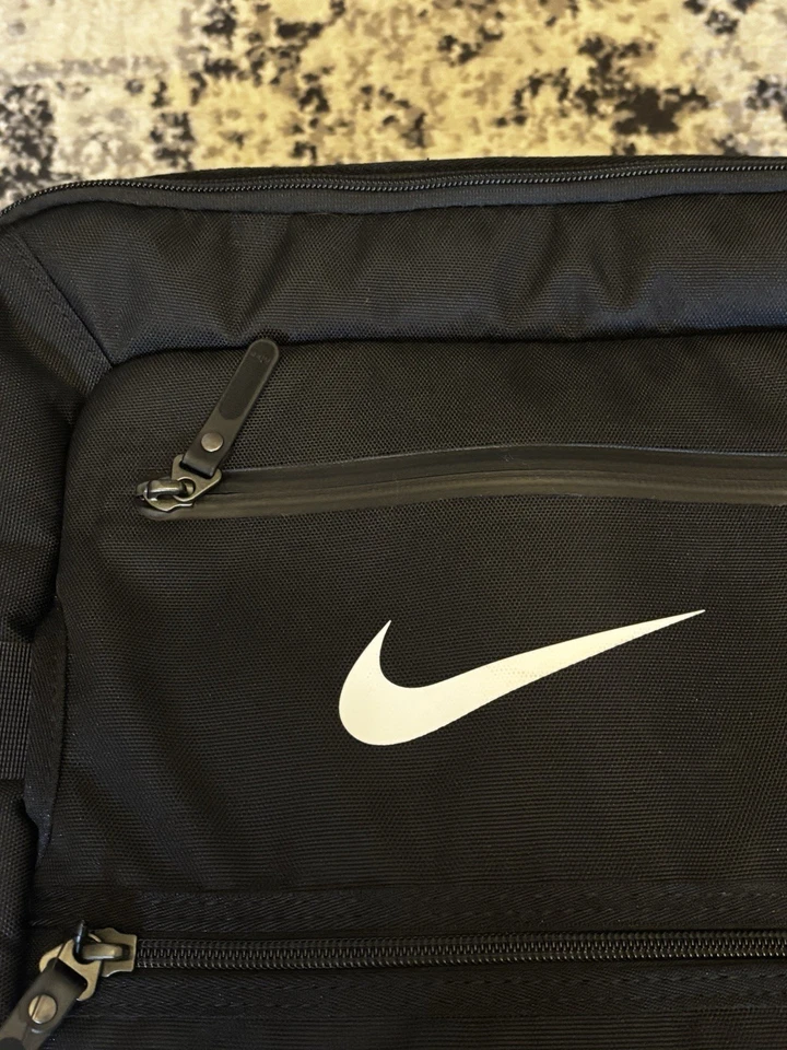 Nike FIFTYONE49 Team Issued SMU Cabin Roller 2 Wheeled Luggage - Image 3 of 4