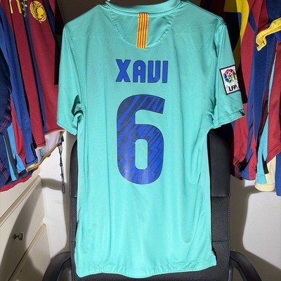BARCELONA 10-11 AWAY FOOTBALL KIT SOCCER JERSEY NIKE 382358-310