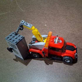 LEGO City set 60137 Tow Truck Trouble with Minifigures & Instructions
