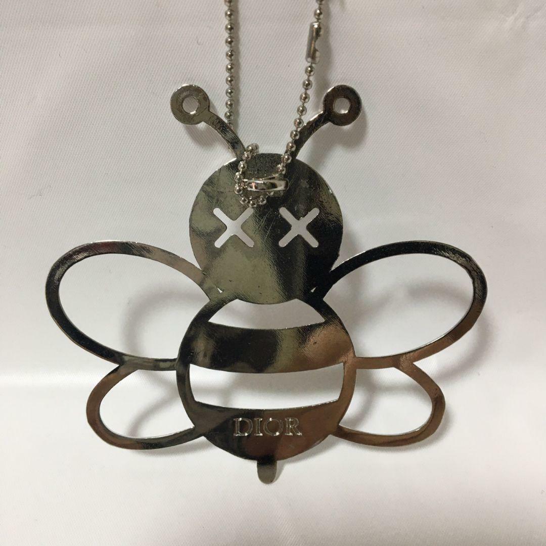 Dior & Kaws "BEE" Charm Kim Jones Limited Novelty… - image 2