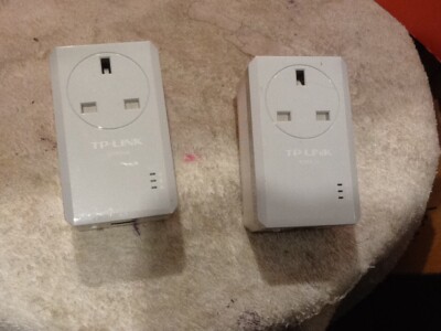 TP-Link AV500 Powerline Adapter mit AC Pass Through TL-PA4010P Einzelstecker UK