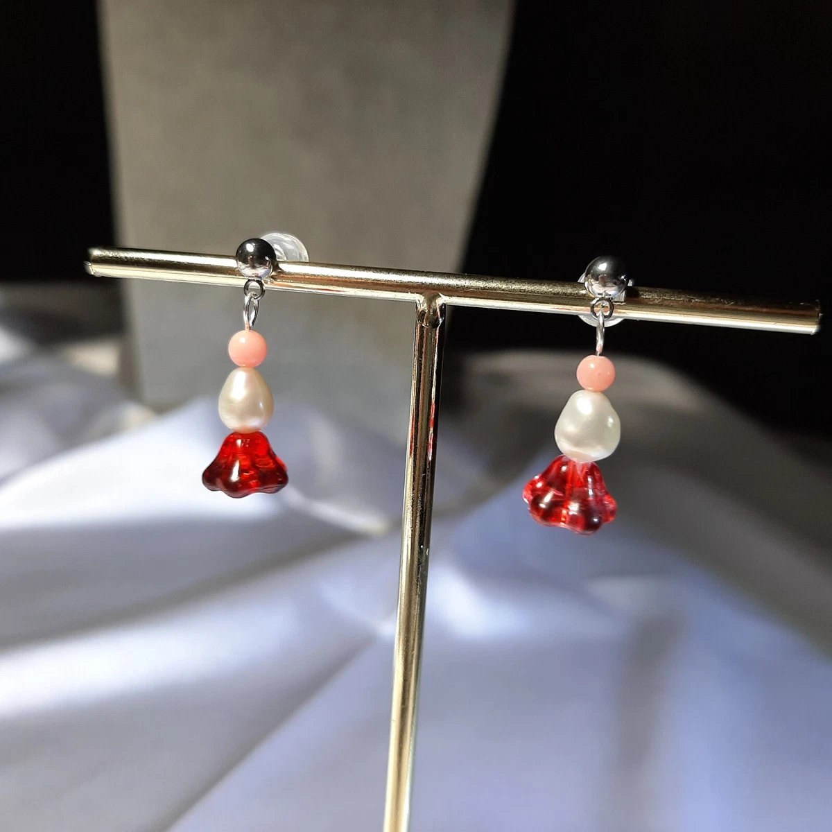 Boucles D'oreilles Clous Perles De Culture Roses Plaqué Or - Argent 925, Dormeuses, Neuf Avec étiquettes