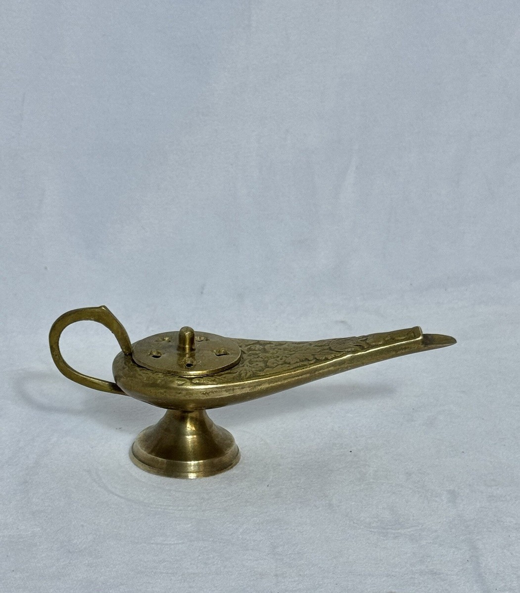 Vintage Aladdin Geenie Style Ornate Decorative Brass Lamp Incense