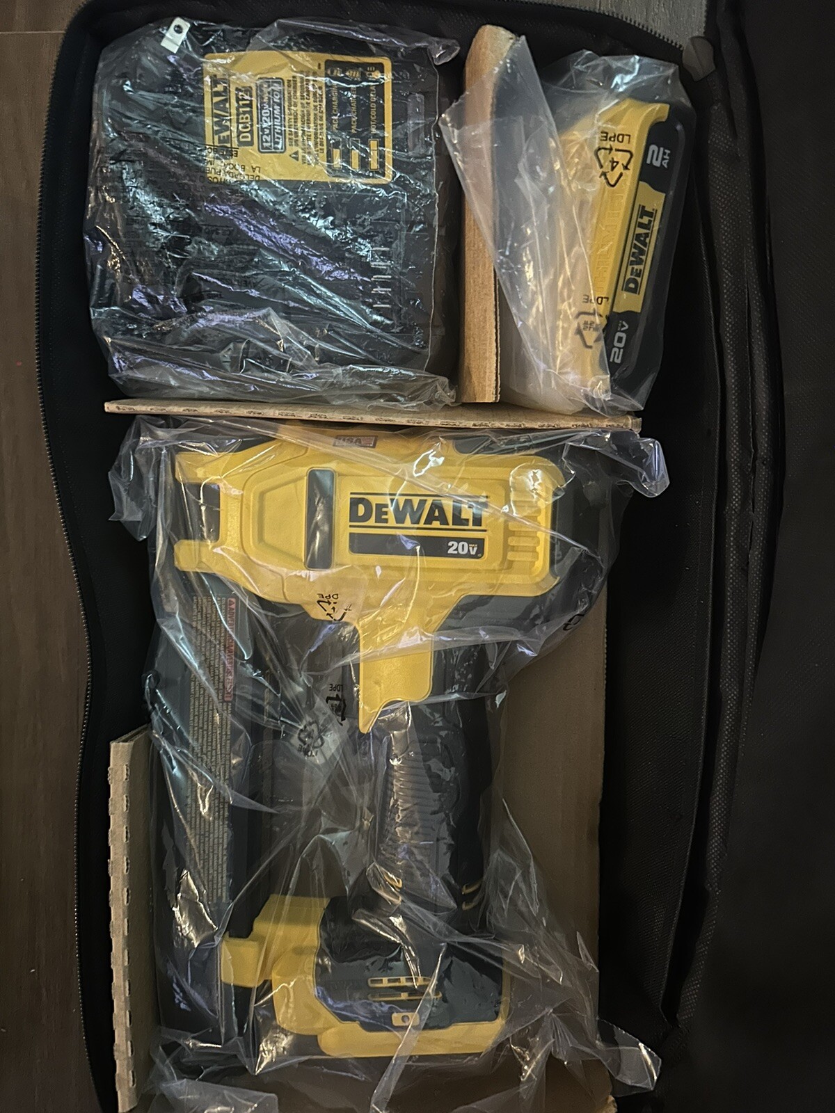 20v Dewalt Cordless Cable Stapler Kit DCN701D1 eBay