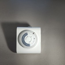 GE 24-Hour Heavy Duty Indoor Plug-in Mechanical Timer, 2 Grounded Outlets 15075