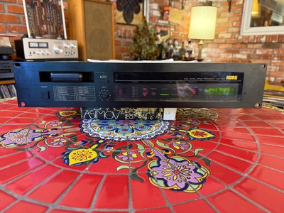Korg DRV-3000 Classic Reverb / Delay / Pitch Processor with Remote 80s