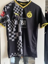 Borussia Dortmund Away Shirt