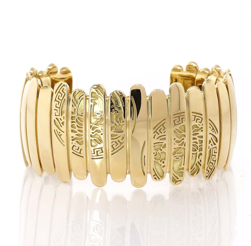Versace 18K Yellow Gold Cuff Medusa Bracelet, 102 Gra… Gem