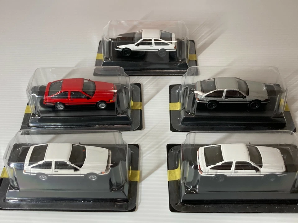 Kyosho 1/64 Toyota COROLLA LEVIN TRUENO AE86 Initial-D Minicar Diecast Japan - Image 2 of 3