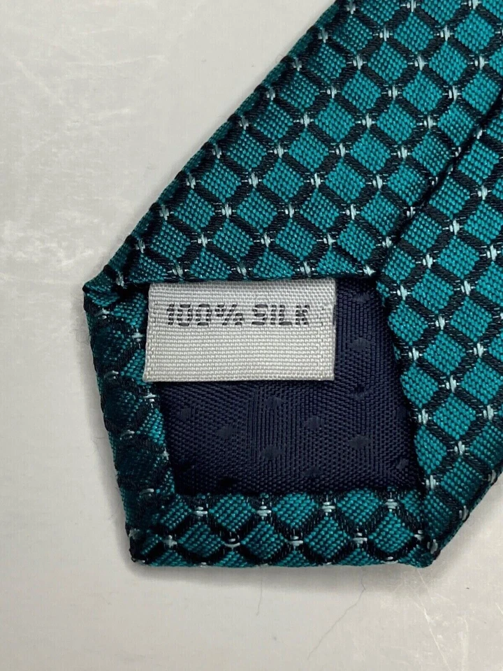 Gravata formal masculina Egara 59"Lx3"W verde - Imagem 3 de 4