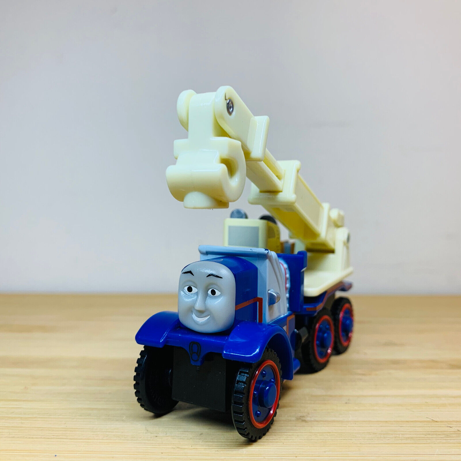 Kelly the Crane - Thomas The Tank Engine & Friends Wooden Railway Magnet Trains
