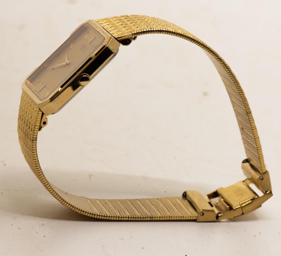 SEIKO ゴールド 時計 E80-0430 1984 Seiko 'Baby Ellipse' Gold toned Men's Wrist-Watch