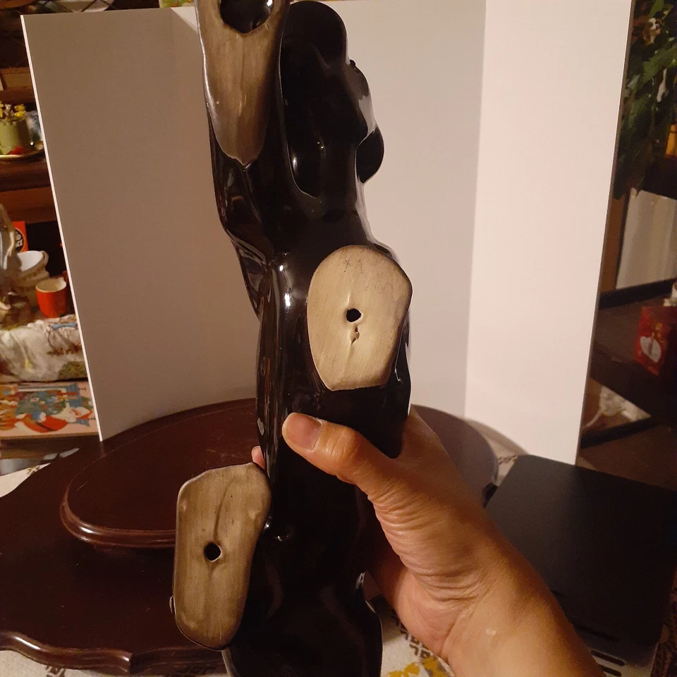 Estatua de Pantera Negra Acechadora con Ojos Joyas Verdes, 20.5" de Largo Foto 2 de 4