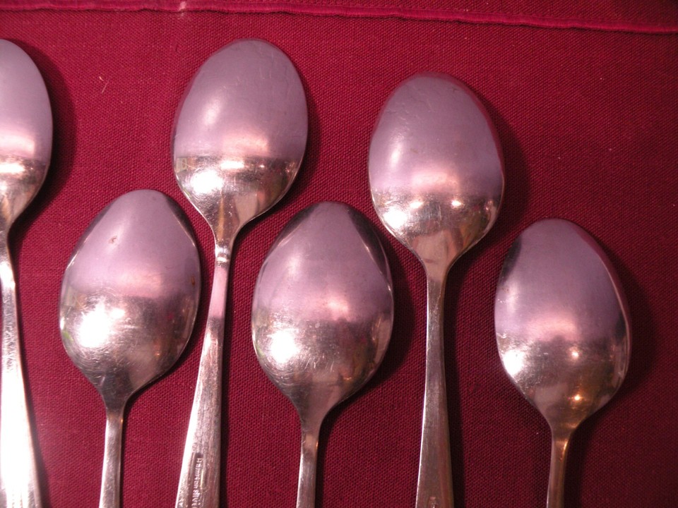 Set Of 8 Hampton Silversmiths stainless steel Flare oval soup spoons 7