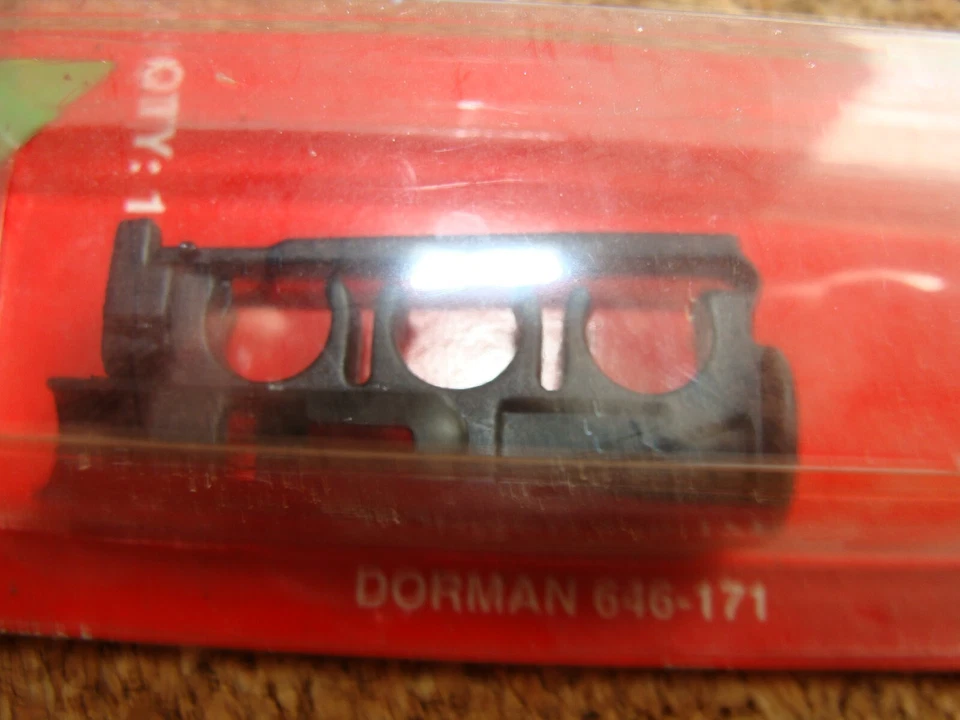 ford spark plug wire retainer clip Dorman 646-171 - Image 2 of 3