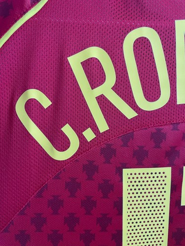 RARE 2004 Euro Nike Cristiano Ronaldo Portugal Home Jersey #17 Size L - 第 11/14 張圖片