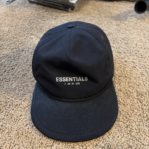 FOG ESSENTIALS NEW ERA 9FIFTY STRAP BACK CAP HEAT BLACK POLYESTER Used
