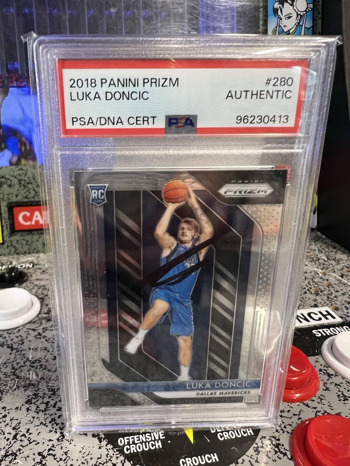 2018-19 Panini Prizm Luka Doncic #280 RC Rookie Auto PSA/DNA Autograph - Lakers view 6