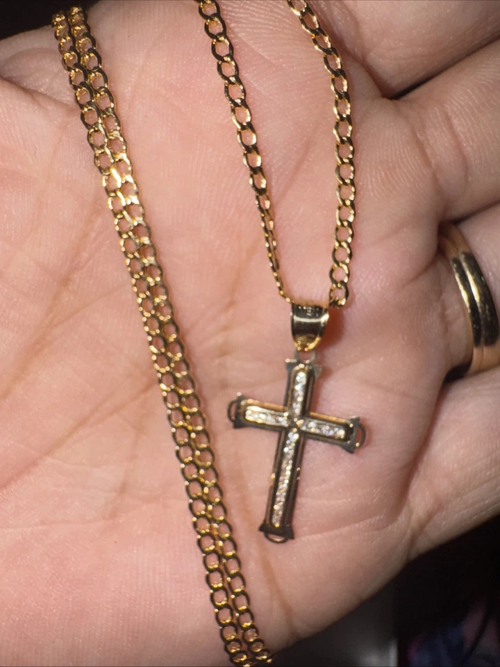 10kt Yellow Gold 2mm Italian made Cuban Link chain with 10kt Cross pendant - Image 2 of 2