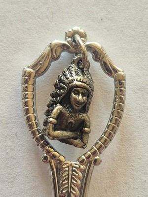Massachusetts Vintage Souvenir  Spoon Collectible