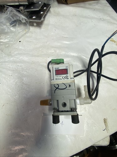 SMC ITV1050-04N2S4 Regulator Electro-Pneumatic #4 - Picture 3 of 12