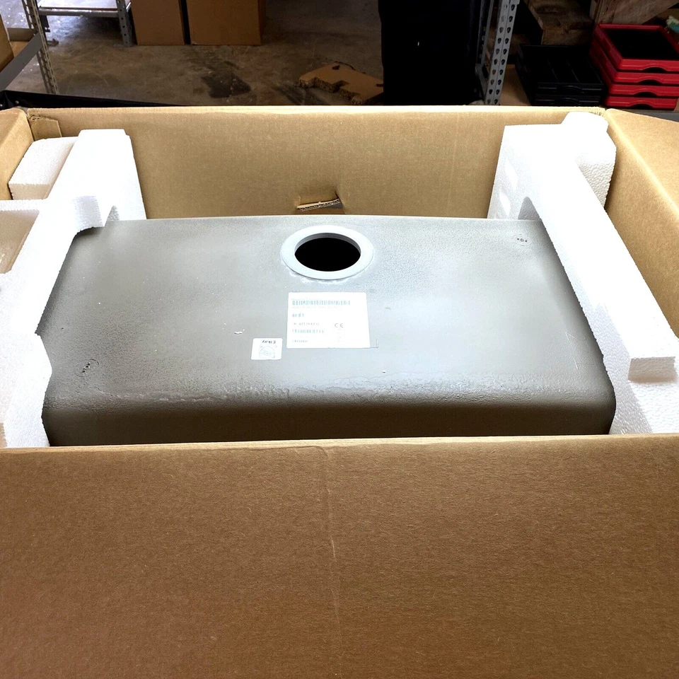 Fregadero de cocina compuesto de montaje inferior gris clásico de cuarzo Elkay 33" ELGRU13322GR0 Foto 4 de 4