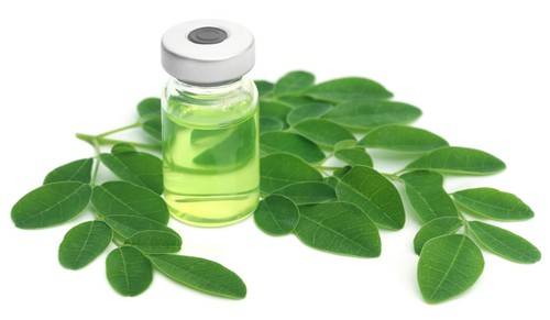 100 ml olio di moringa - spremuto a freddo - in Germania testato per sostanze inquinanti - olio di semi di moringa  - Foto 1 di 1