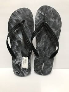 old navy men's white flip flops