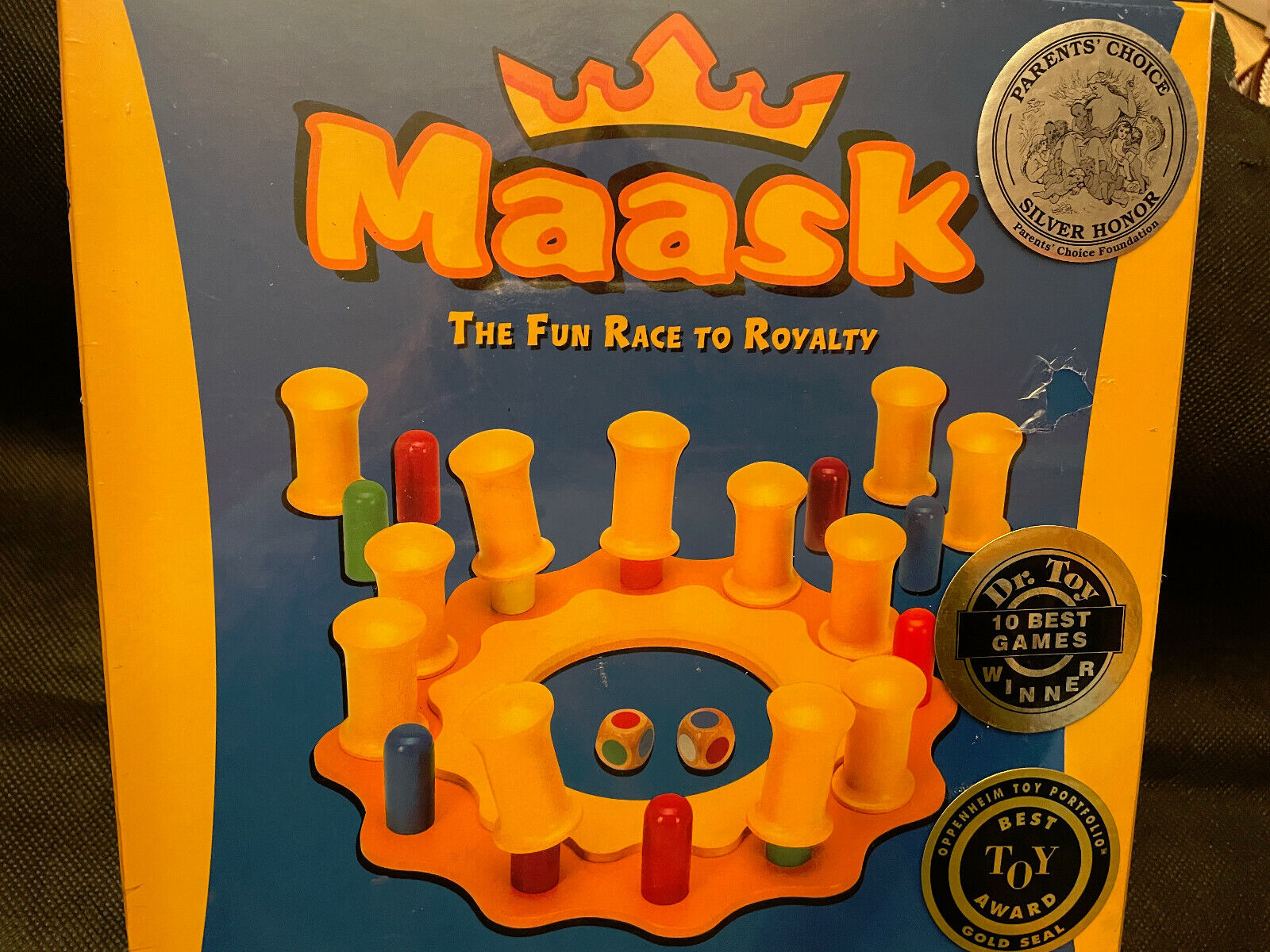 Maask Game Fun Race to Royalty Queen King Wooden Board Crown New