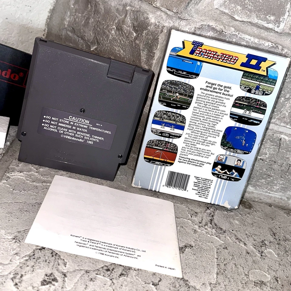 Tested NES Track & Field 2 CIB Complete in Box Manual 3-Screw Black Circle Seal - Image 2 of 4