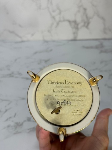 Vintage Timeless Harmony Irish Treasure Egg Plays an Irish Lullaby Rare - Picture 5 of 6