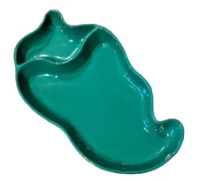 CHIP N DIP PEPPER SHAPED TERRACOTTA SERVING TRAY GREEN GLAZED NATURAL ON BOTTOM