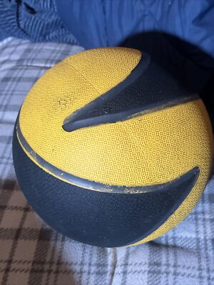 nike 8 lb medicine ball