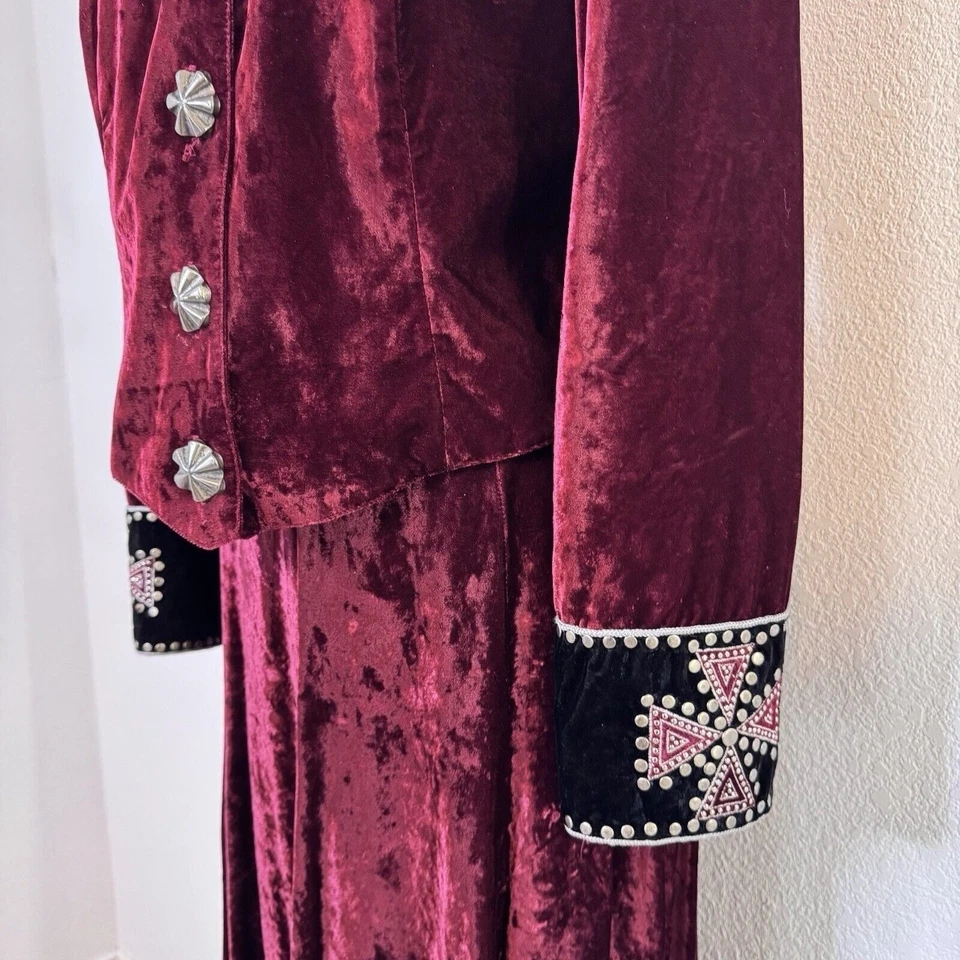 Conjunto de chaqueta y falda de terciopelo Double D Ranch borgoña Western Boho para mujer talla M Foto 4 de 4