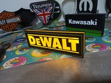 Logo Lumineux - Dewalt 