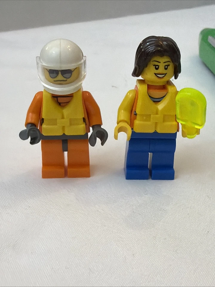 LEGO City Coast Guard Set #60014 Patrulla Costera - 100% Completo Sin Manuales Foto 3 de 4