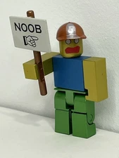 ROBL0X GOLD CLASSIC NOOB Figure Hat Sign (NO CODE) Icon Collector's Set 15th
