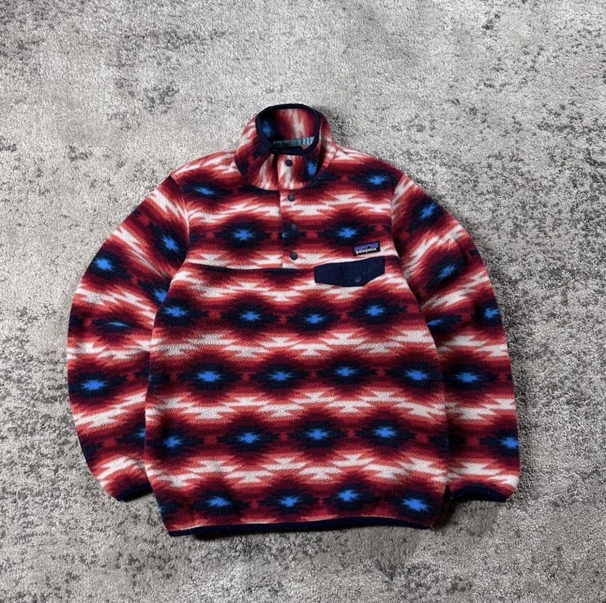 Patagonia Synchilla Fleece Pullover Sweater XS Red Blue Geometric