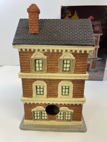 Dickens Keepsake Grand Hotel Cafe Lounge Christmas Porcelain Lighted House - Picture 6 of 9