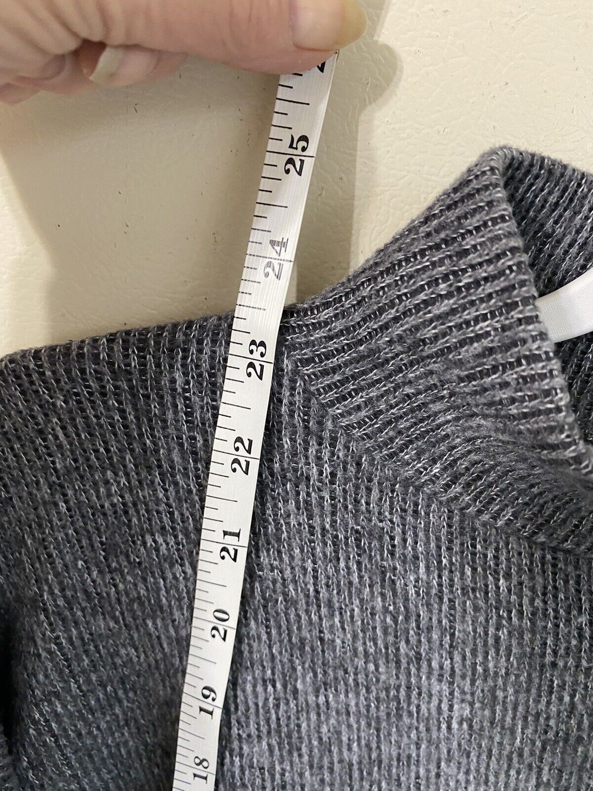 Zara Women's Boxy Cropped Mock Neck Sweater Size … - image 9