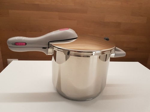 TUPPERWARE: PENTOLA a PRESSIONE serie CHEF da 6.5 Litri | eBay