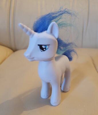 Hasbro My Little Pony SHINING ARMOR WESDING CASTLE C-029A'' FiM 