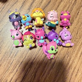 Hatchimals CollEGGtibles Lot 11 Mini Figures Glitter Wings Animals Spin Master