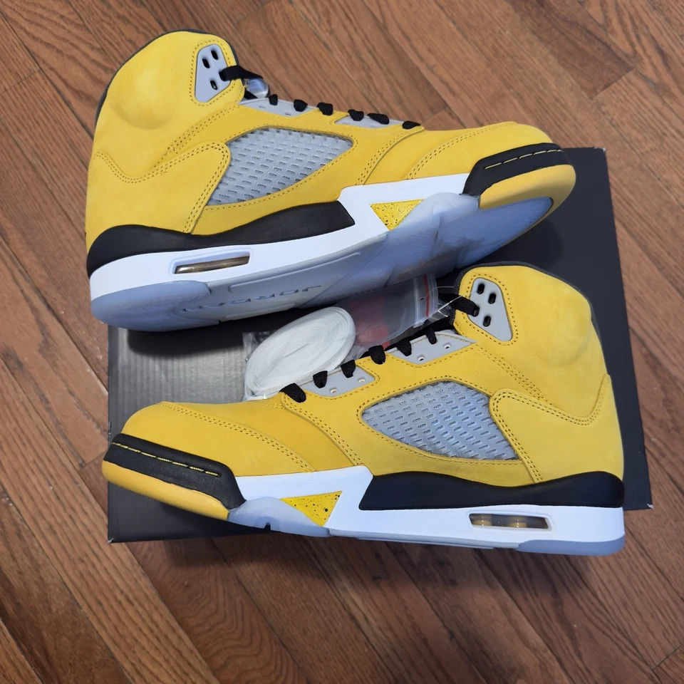 Jordan 5 Tokyo 2025 Size 9.5 - Image 3 of 4
