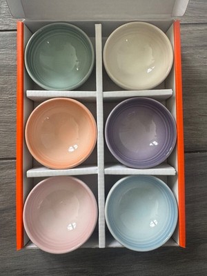 LE CREUSET SET OF 6 STONEWARE PINCH BOWLS, RAINBOW OR PASTELS, NIB